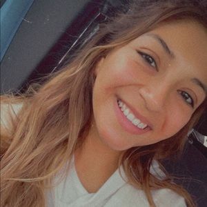 Meet your Posher, Maribel